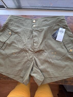 Lauren Ralph Lauren Women’s Olive Green Utility Shorts with Gold Accents,size 12